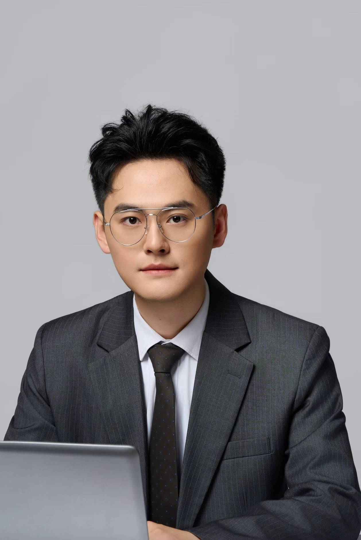 Zihao Wang